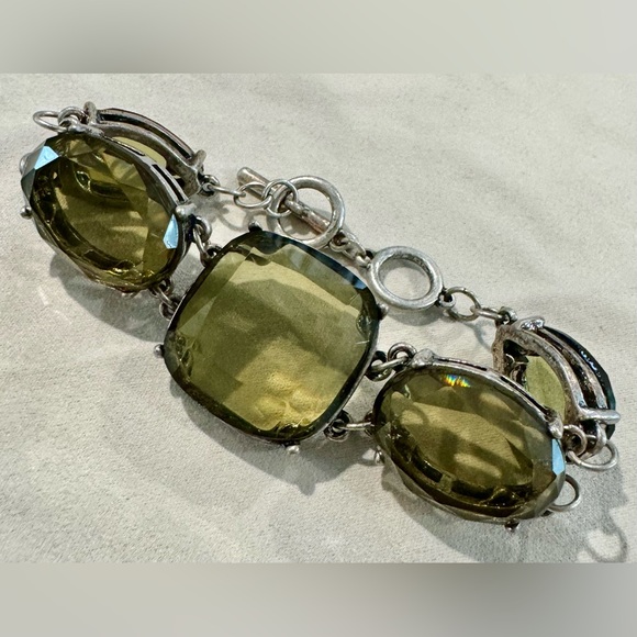 Chunky Green Stone Bracelet - Picture 4 of 5